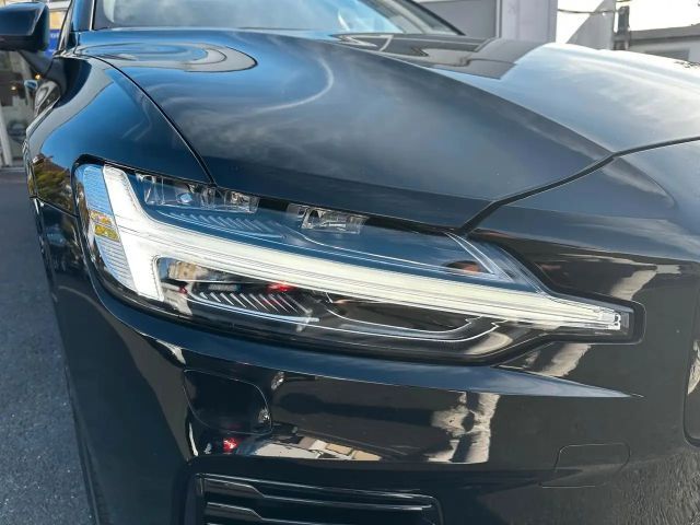 Volvo V60 AWD Dark Plus T8