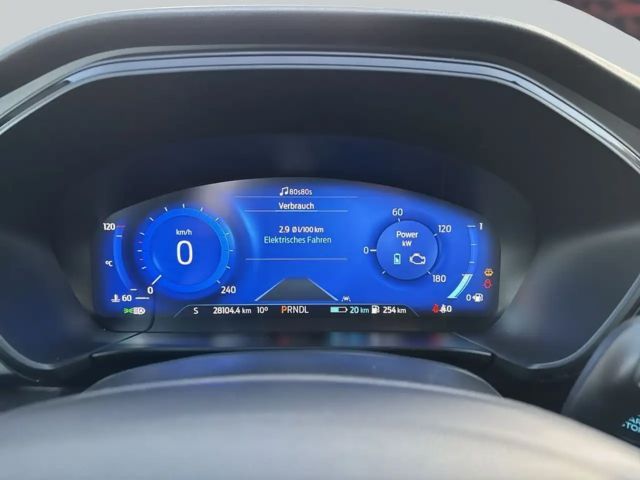 Ford Kuga Plug in Hybrid ST Line X