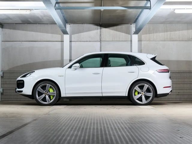 Porsche Cayenne E-Hybrid S Turbo