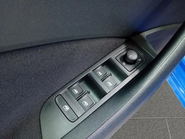 Skoda Kamiq Essence DSG Navi über SmartLink/LED/Tempomat/PDC/S