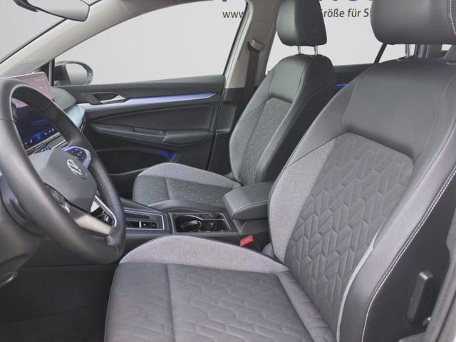 Volkswagen Golf 1.5 eTSI DSG Variant