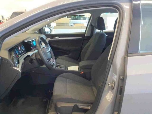 Volkswagen Golf 1.5 eTSI DSG Golf VIII Life