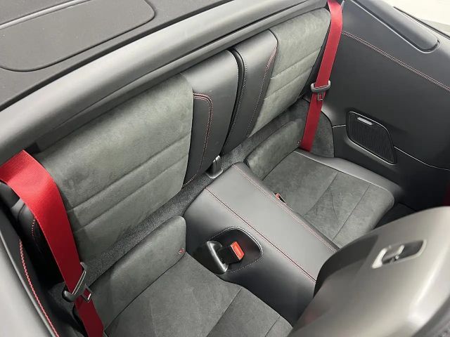 Porsche 911 Cabrio Carrera GTS