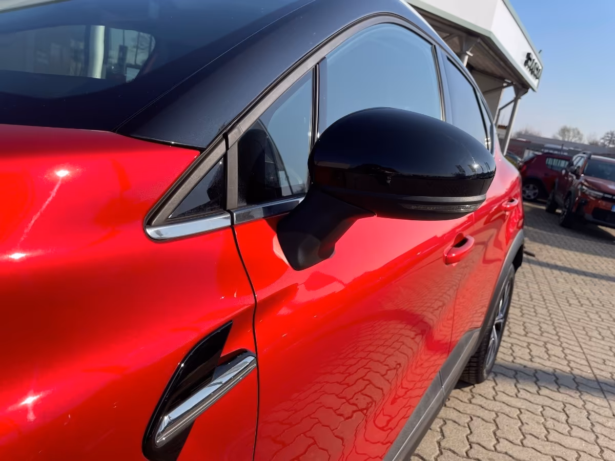 Renault Captur EDC Hybrid TCe 140 Techno