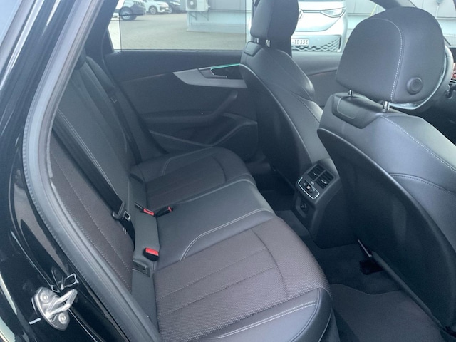 Audi A4 45 TFSI Avant Quattro S-Tronic