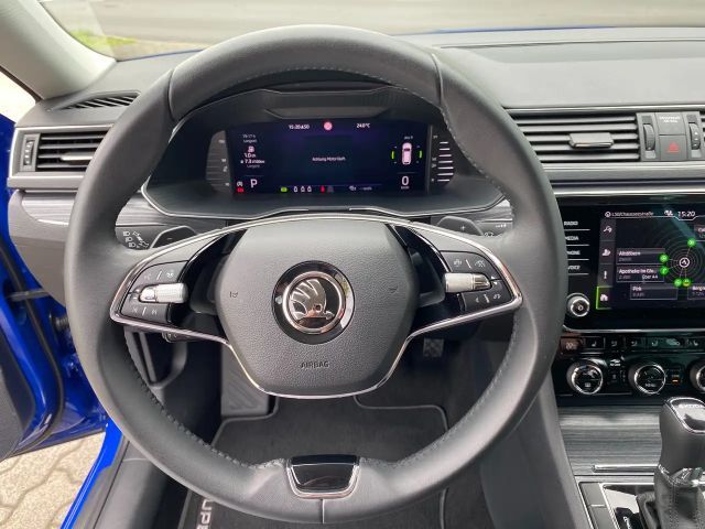 Skoda Superb 2.0 TDI Combi Style Style