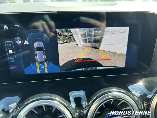 Mercedes-Benz GLA 180 AMG Line