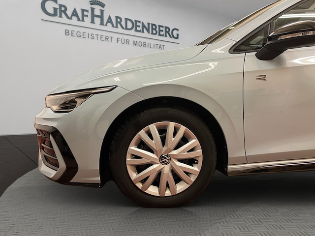 Volkswagen Golf 1.5 eTSI DSG R-Line