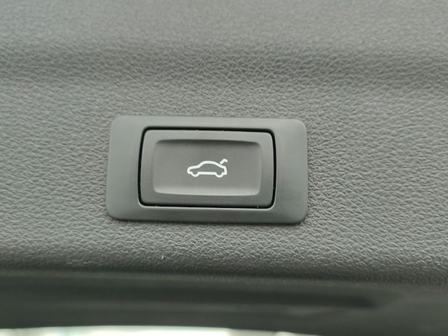 Audi S6 Avant Quattro