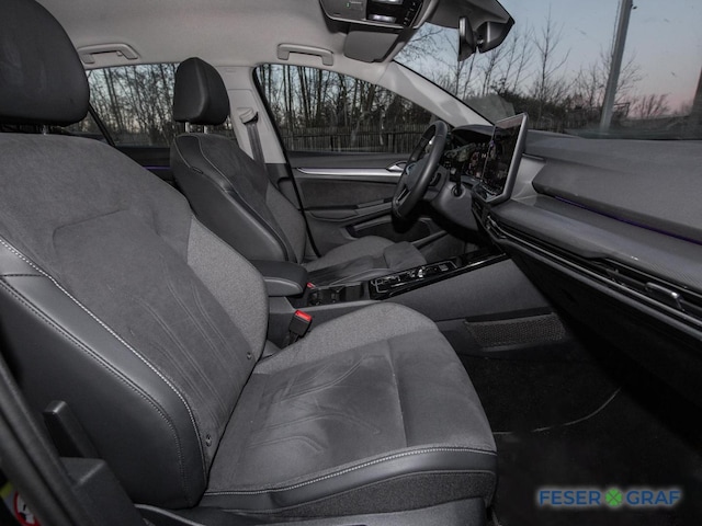 Volkswagen Golf 1.5 eTSI Golf VIII Style