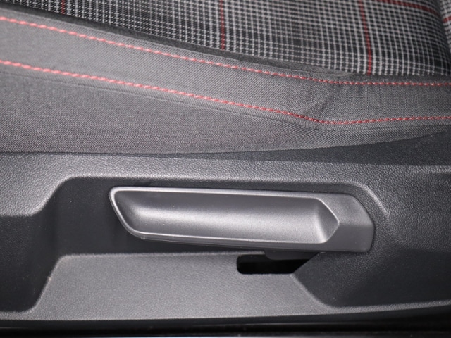 Volkswagen Golf 2.0 TSI DSG Style