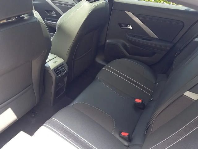 Opel Astra GS-Line Grand Sport Turbo