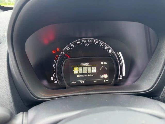 Toyota Aygo X Hatchback Play