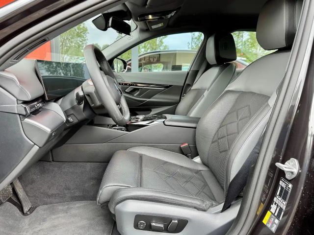 BMW i5 Sedan eDrive40