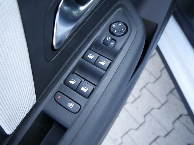 Citroën C4 Hybrid Max