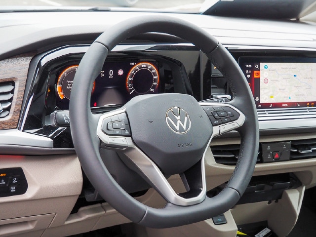 Volkswagen Multivan 2.0 TDI DSG Lang Style T7