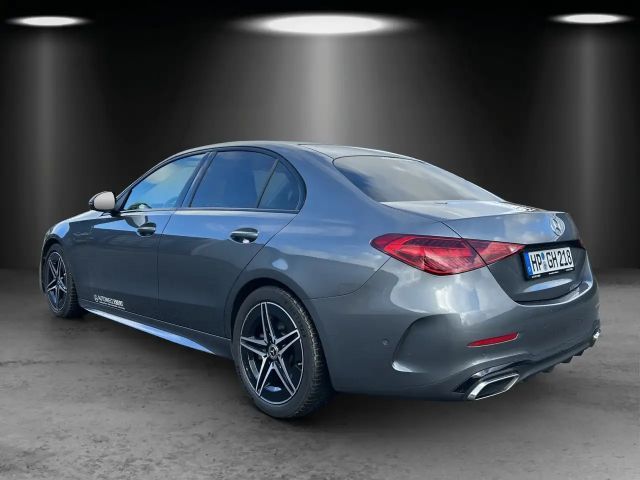 Mercedes-Benz C 200 AMG Line Sedan