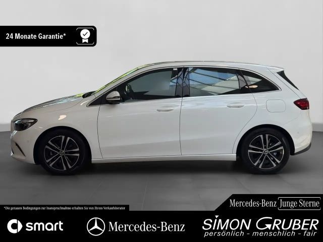 Mercedes-Benz B 180 Progressive Sedan