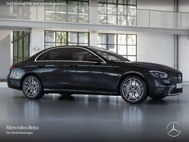 Mercedes-Benz E 300 AMG Line Sedan