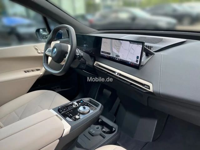 BMW iX xDrive40