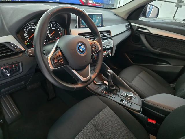 BMW X1 25e Hybrid Allrad Aut. Navigation/Parkassistent