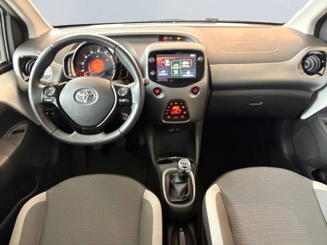 Toyota Aygo Hatchback Play Team D X-play