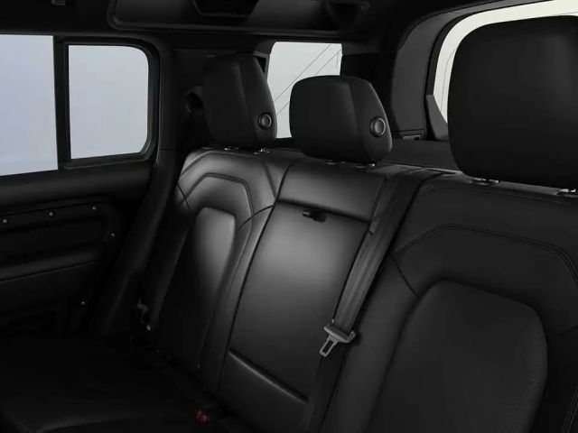 Land Rover Defender 110 D300 Dynamic SE