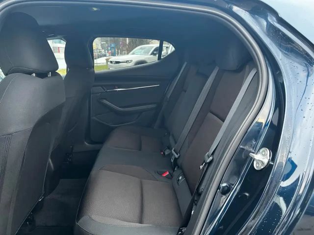 Mazda 3 Exclusive-line