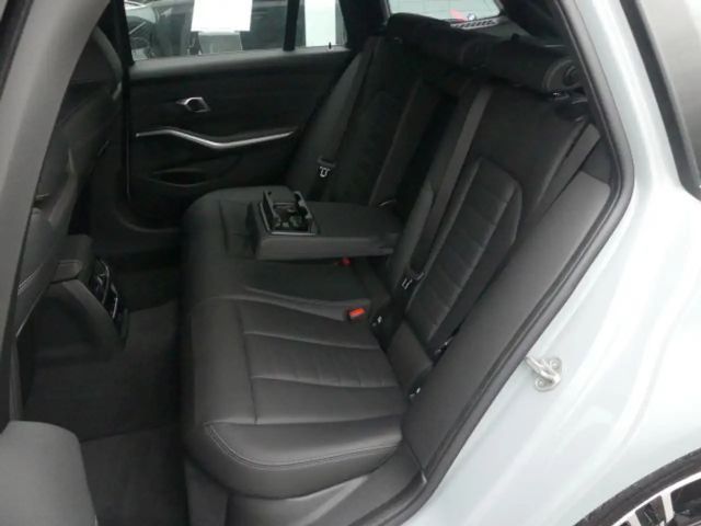 BMW 320 320i Touring