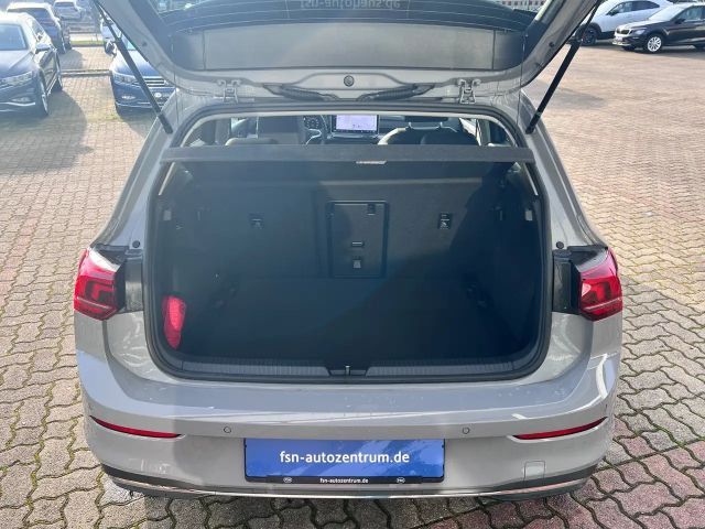 Volkswagen Golf 1.5 eTSI Golf VIII Style
