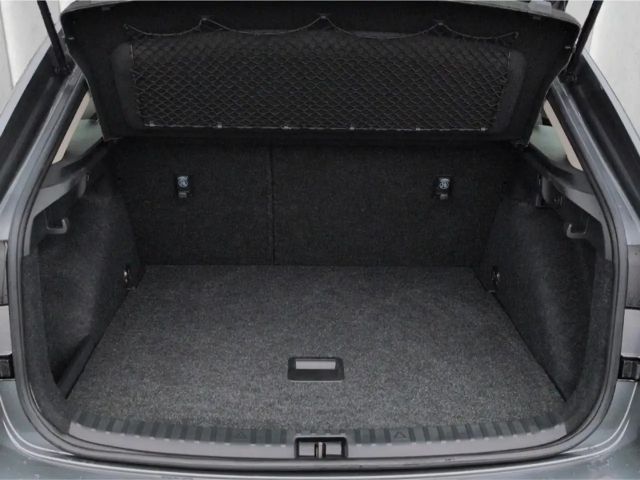 Skoda Scala Essence TSI*DSG LED SHZ Tempo digCockp PDC