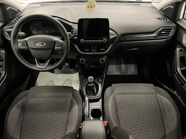 Ford Puma EcoBoost Titanium