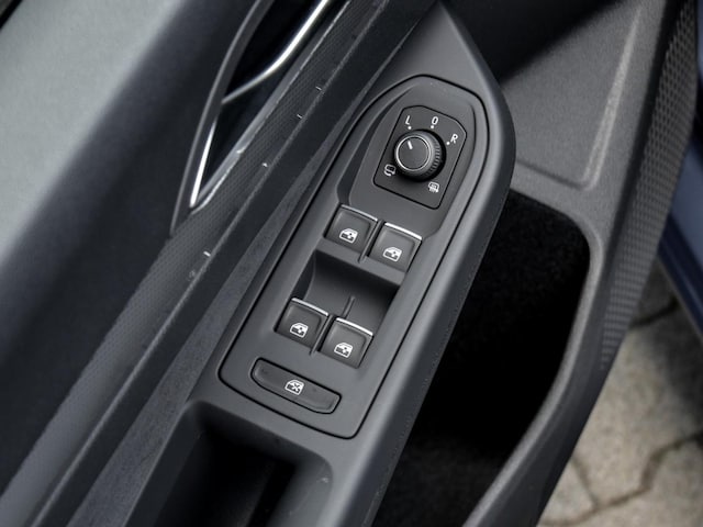 Volkswagen Golf 1.5 eTSI DSG Golf VIII