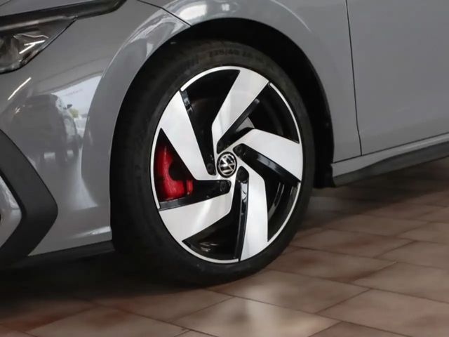 Volkswagen Golf DSG GTI Golf VIII Style