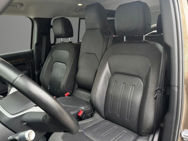 Land Rover Defender 2.0 110 D240 SE