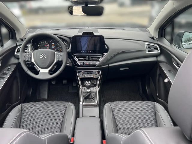 Suzuki S-Cross Flash