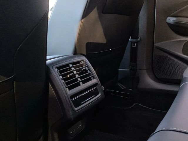 Volkswagen Golf 1.5 TSI Variant