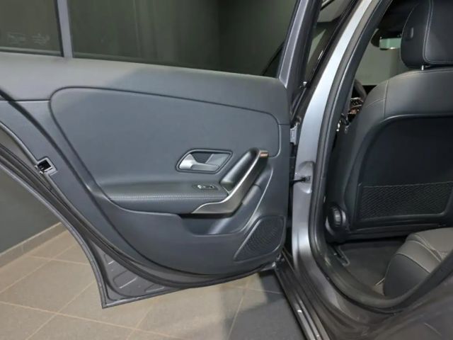 Mercedes-Benz A 180 Progressive