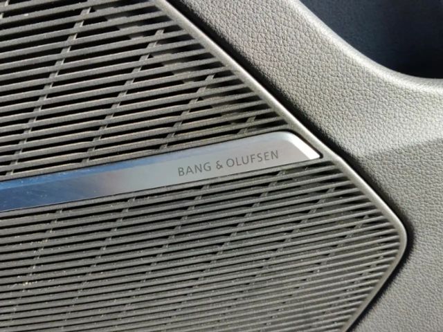 Audi SQ8 4.0+TFSI+MATRIX+STANDH+B&O+LEDER+