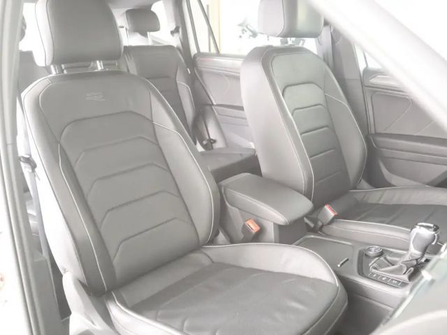 Volkswagen Tiguan 4Motion Allspace DSG R-Line
