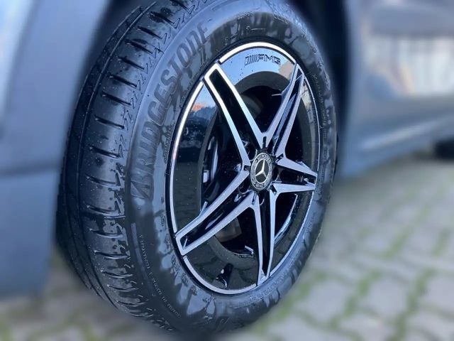 Mercedes-Benz EQB 300 4MATIC AMG Line