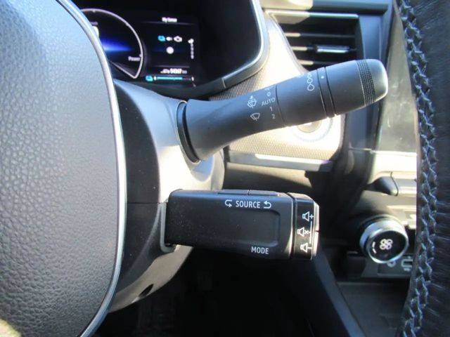 Renault Arkana E-Tech Intens