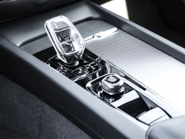 Volvo V60 Cross Country AWD Plus