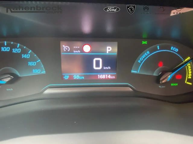 Peugeot E-2008 Active Pack