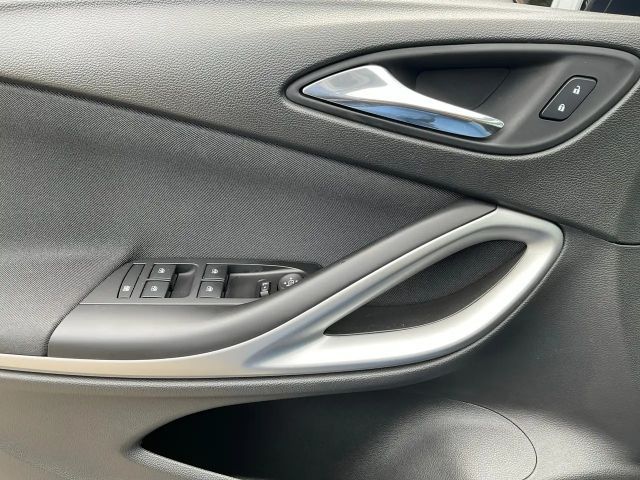 Opel Astra 1.2 Turbo Edition Turbo