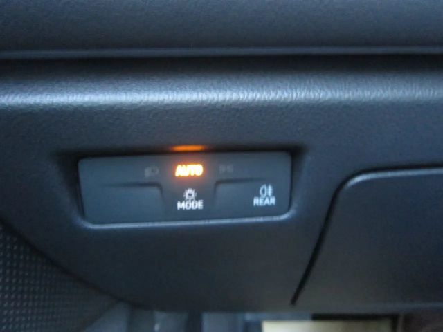 Volkswagen Passat 1.5 eTSI Business Variant