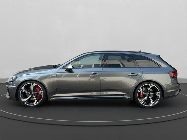 Audi RS4 Avant Quattro