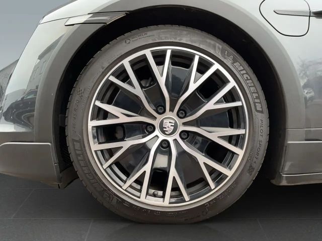 Porsche Taycan 4 Cross Turismo