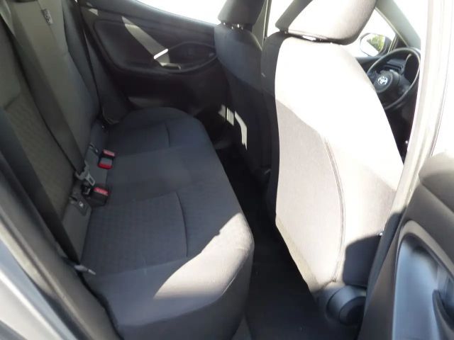 Toyota Yaris Hatchback Team D