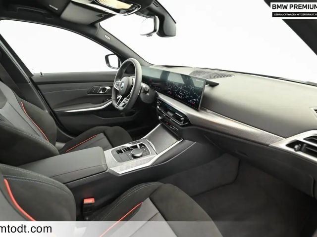 BMW 330 330e M-Sport xDrive